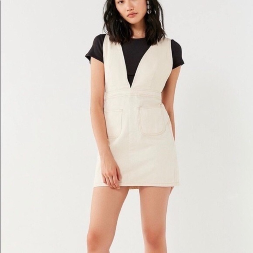 Urban Outfitters BDG V Neck Denim Mini Dress White Ivory Size 2 nwot
